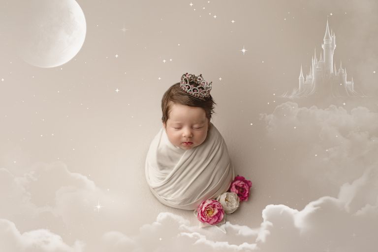 ideal age to photograph a newborn during a Dallas newborn photography session